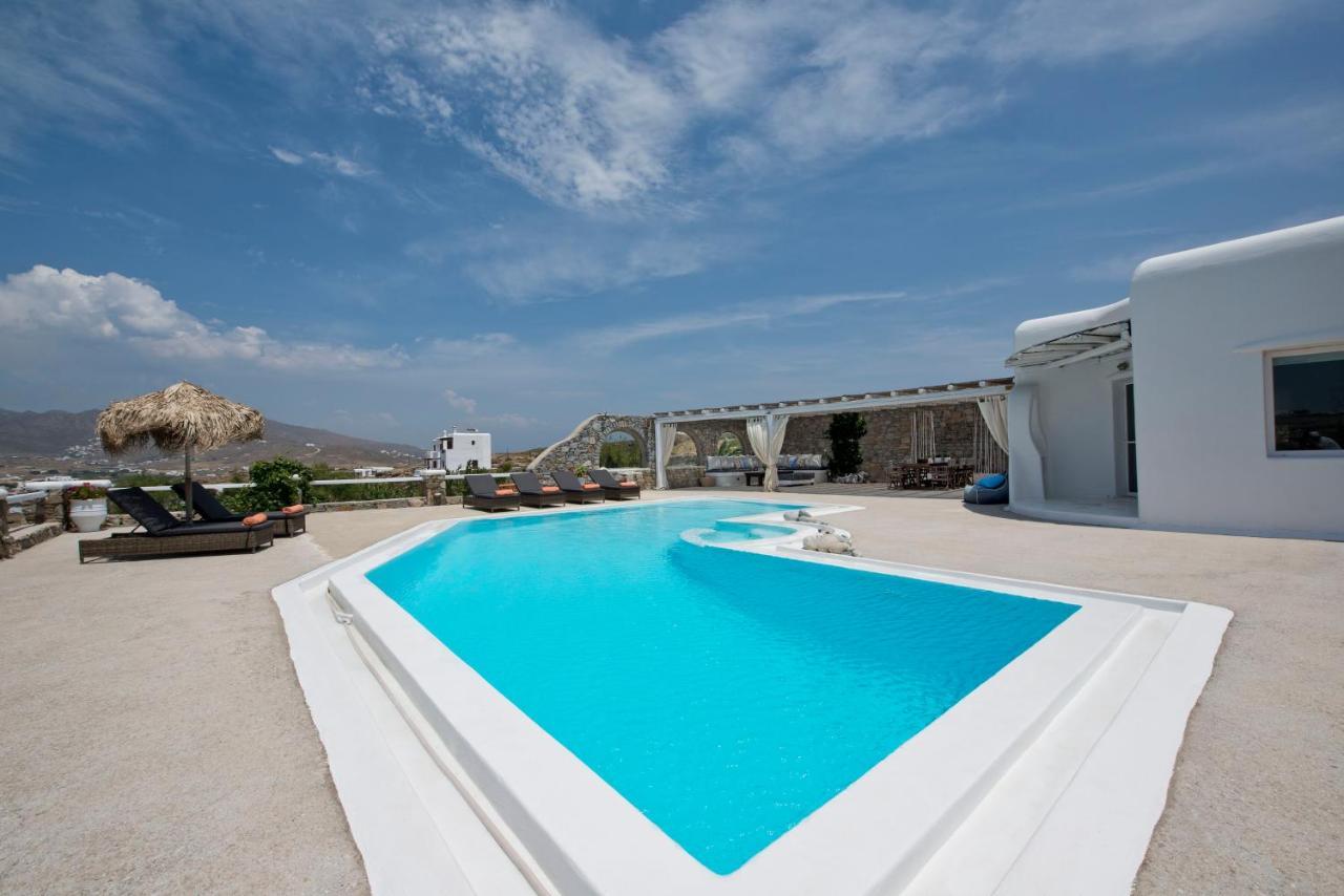 Tatiana Villa & Apartments Klouvas Buitenkant foto